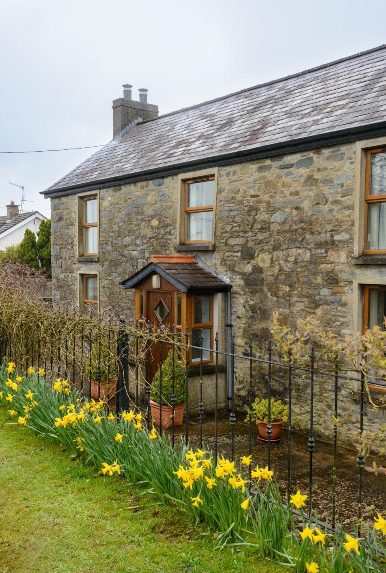 Grove Fort Self Catering Farmhouse Finnis Экстерьер фото